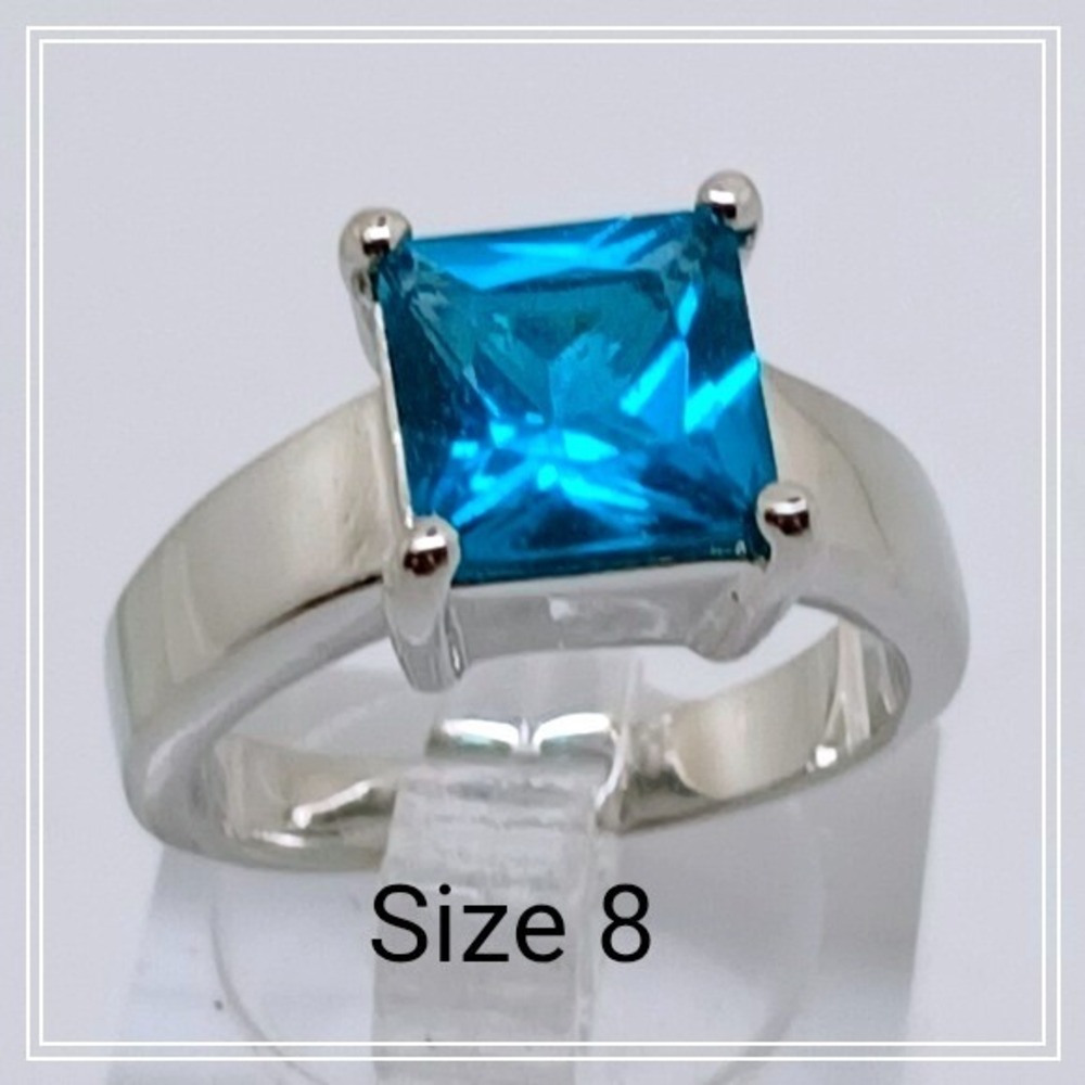 Princess Cut Blue Stone Solitaire Ring Silver Tone Tapered Band Size‎ 8